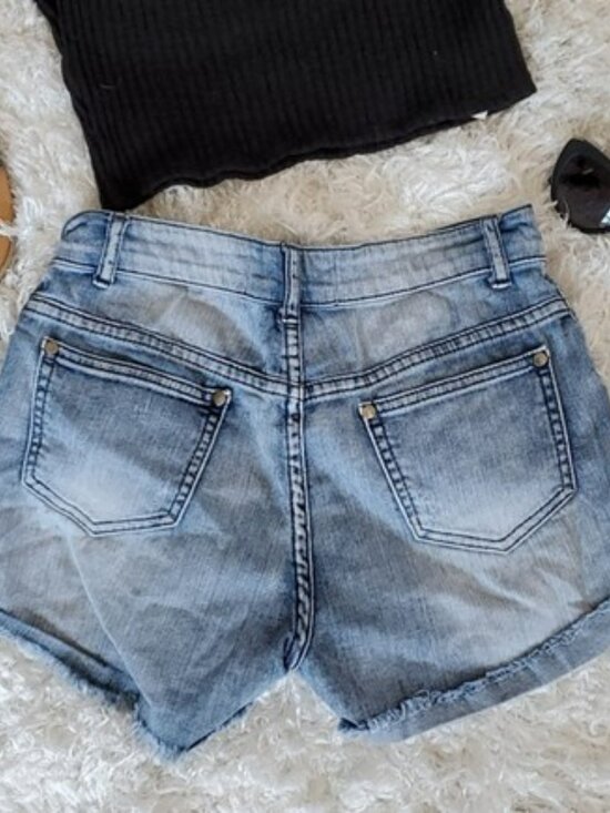 bebe Addiction Women's Jean Shorts Size 25 Light Blue Denim Cutoffs Fray Outdoor - Picture 10 of 14